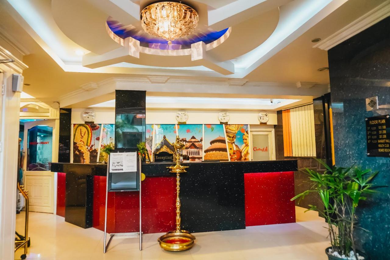 Chothys Park Hotel Thiruvananthapuram Екстериор снимка